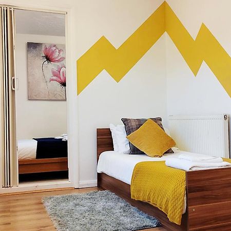 Epicsa - Family & Corporate Stay Mews Apartments With Free Parking CBG Екстериор снимка