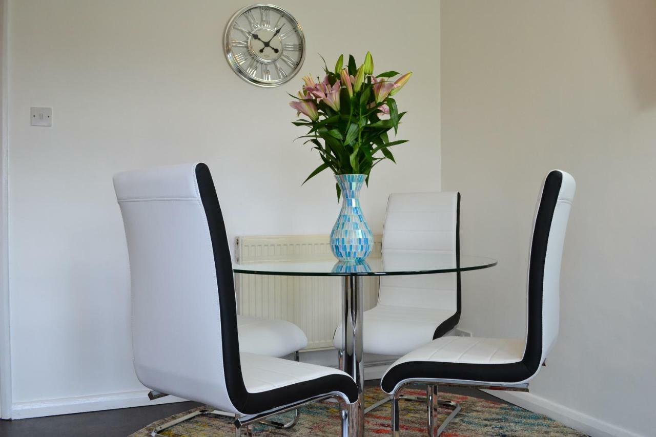 Epicsa - Family & Corporate Stay Mews Apartments With Free Parking CBG Екстериор снимка