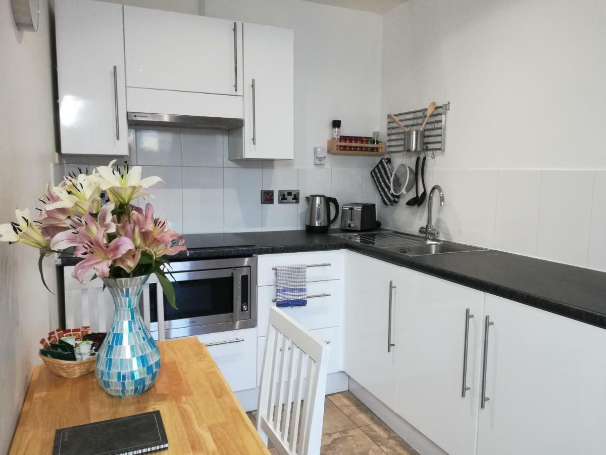 Epicsa - Family & Corporate Stay Mews Apartments With Free Parking CBG Екстериор снимка